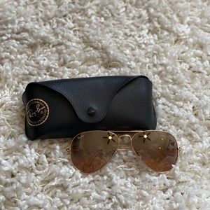 Rose gold Ray Ban Aviators